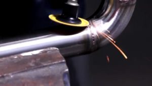 breakind welds with grinder